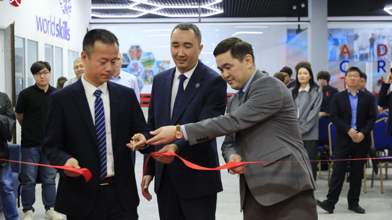 Dahua Technology открыла учебный центр в Алматинском политехническом колледже для поддержки подготовки цифровых кадров